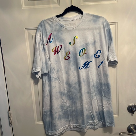 Limited edition Taylor Swift “Awesome” shirt - Picture 1 of 3